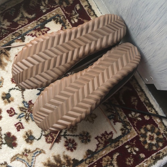 Sorel boots - Picture 4 of 5